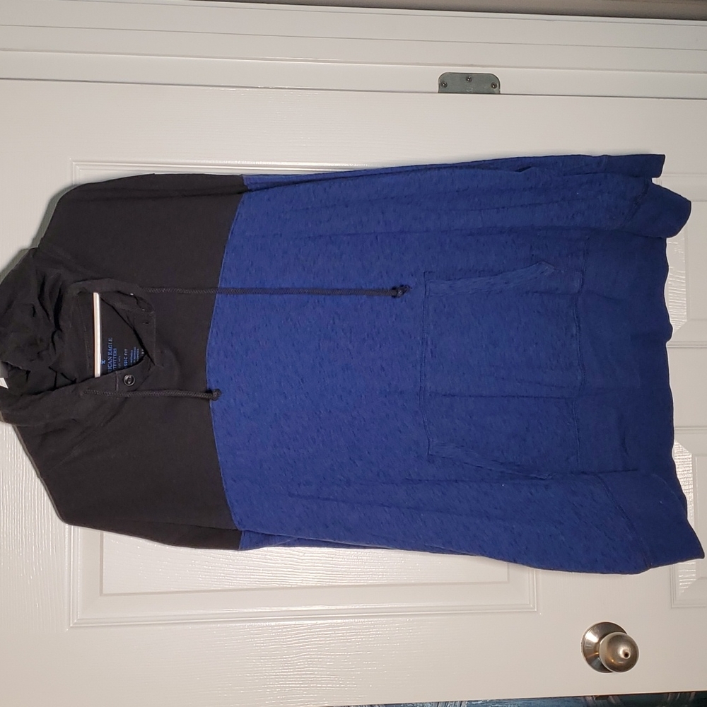 American Eagle hoodie, 3XL black and blue